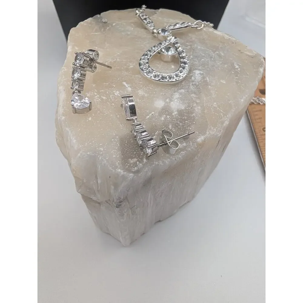 Elegant Silver Tone Teardrop Clear CZ Dangle Necklace & Earring Set Bridal Prom